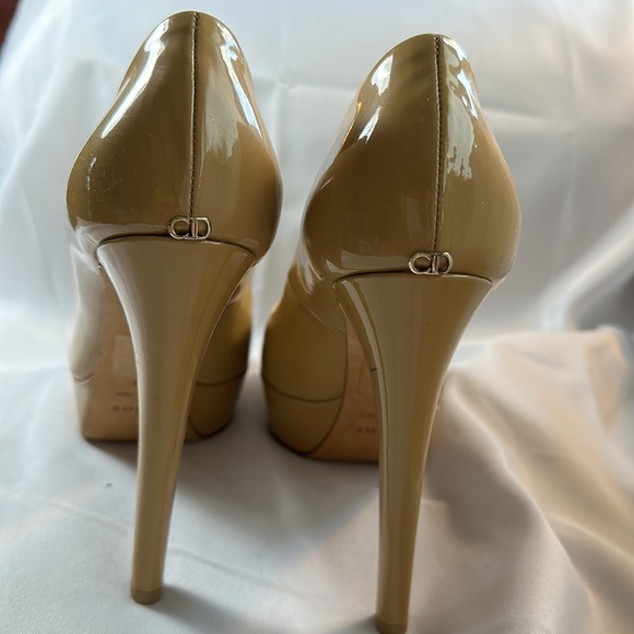 Christian Dior Patent Leather size 8 last price drop before take it off market - Picture 2 of 6